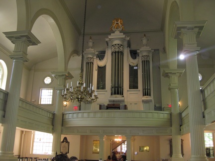 25 Christ Church Organ